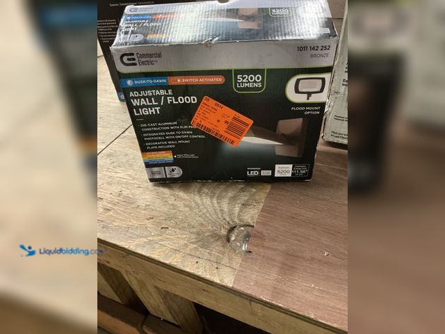 Lot 49-5413323 - Commercial Electric
ARFL 250-Watt Equivalent, 5000-Lumens, Selectable CCT, Integrated LED, Arch Wal...