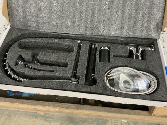 Lot 49-3564625 - Sontiy itchen Faucet with Pull Down Sprayer, Stainless Steel Commercial Single Handle Classic Spring...