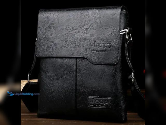 Lot 49-1820225 - 1 New Men's Letter Pu Leather Zipper Shoulder Bag-Black