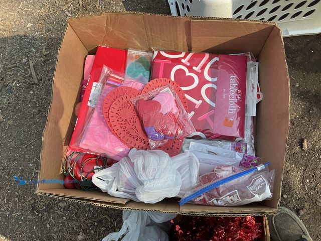 Lot 49-1817646 - New One box full of new decorations for Valentine’s Day, including plates and miscellaneous