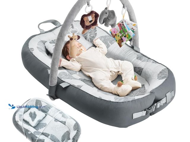Lot 49-1519273 - Portable Baby Lounger with 4 Toys, Infant Lounger with Fitness Rack 0-24 Months, Co Sleeping Breatha...