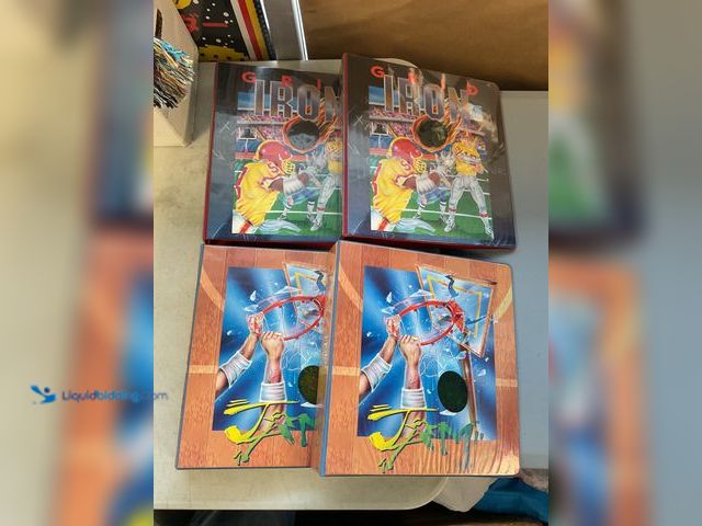 Lot 49-3503769 - Other LOT OF 4 HOLO ZONE 3D HOLOGRAM SPORT CARD BINDERS INCLUDING FOOTBALL AND BASKETBALL PRE-OWNED ...