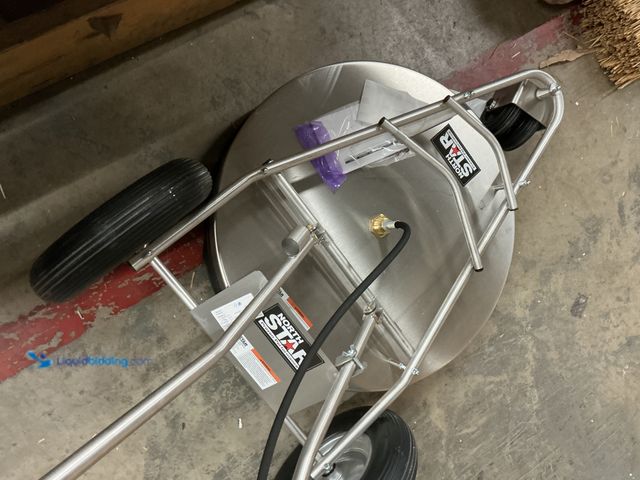 Lot 49-3540084 - NorthStar Pressure Washer Surface Cleaner, 32in. Dia., 5000 PSI, 8 GPM (scuffs and scratches) (unabl...