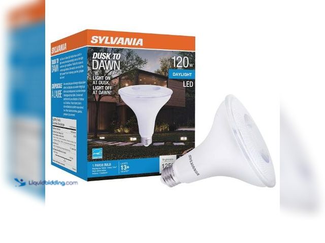 Lot 49-1569700 - Lot of (4) LEDVANCE Sylvania Dusk to Dawn PAR38 LED Light Bulb with Auto On/Off Light Sensor, 120W=1...