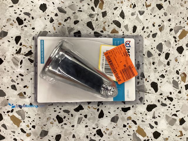 Lot 49-5414515 - Decorative Metal Diverter Tub Spout in Chrome Model # 179101 unused