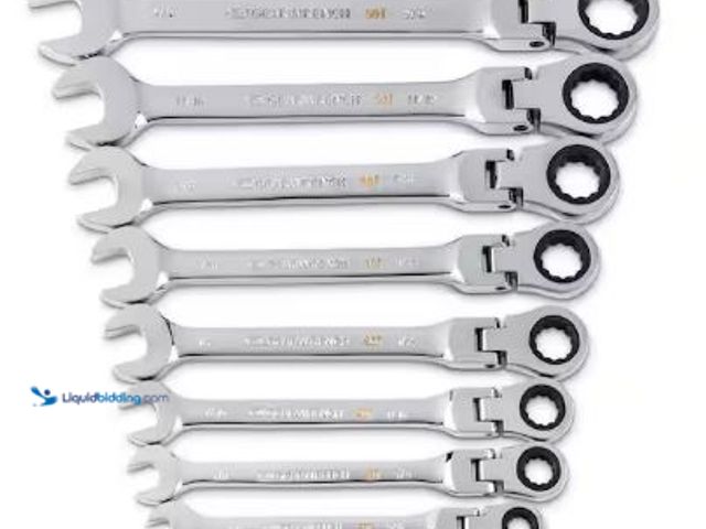 Lot 49-1517332 - GEARWRENCH
90-Tooth SAE Ratcheting Flex-Head Combination Wrench Set with Tray (8-Piece) Model # 867...