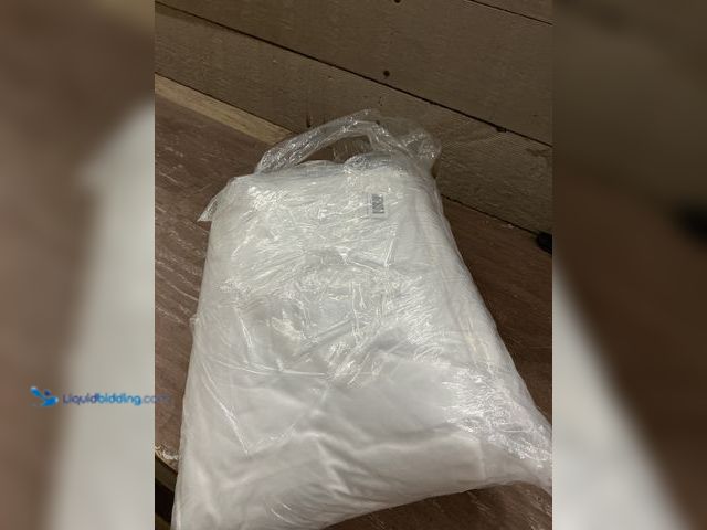 Lot 49-5482050 - 4 Sets Premium Microfiber Massage Table Sheets Set 3 Piece Set Includes Massage Table Cover Fitted S...