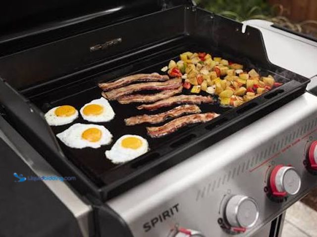 Lot 49-5544557 - Weber Rust‑Resistant Outdoor Griddle Insert, Full‑Size – Pre-Seasoned Carbon Steel Griddle for Genes...