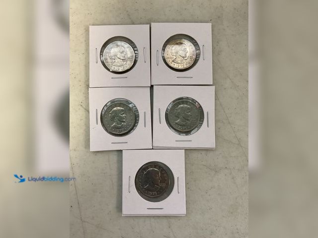 Lot 49-1505713 - LOT OF 5 SUSAN B ANTHONY ONE DOLLAR COINS ALL 1979 #COINS0122