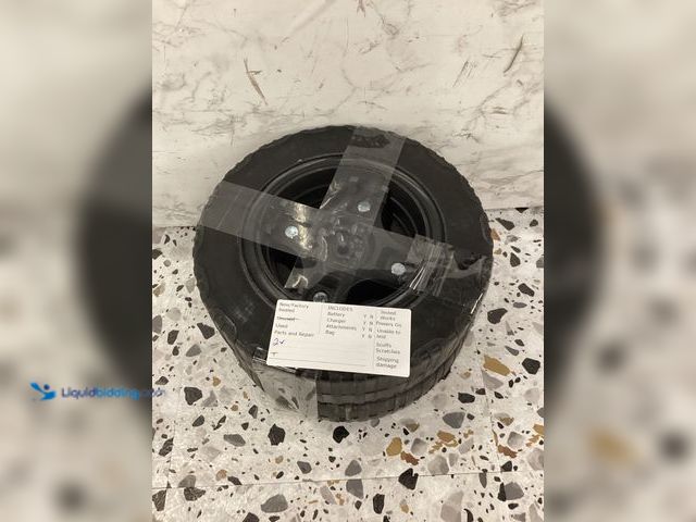 Lot 49-5414099 - set of two tires, unused.