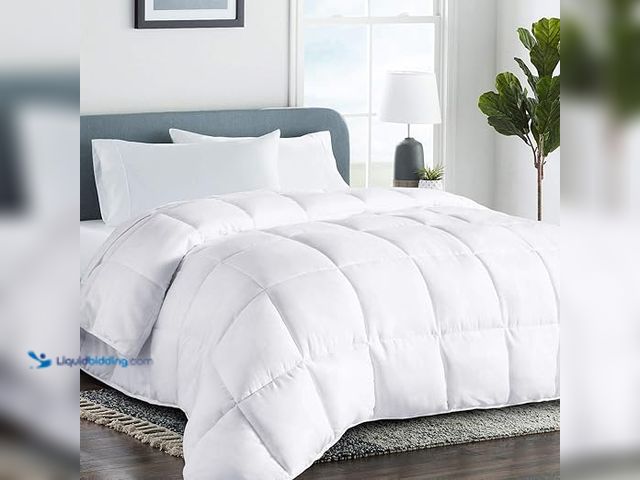 Lot 49-5411545 - COHOME Oversized Queen 2200 Series Down Alternative Comforter - Quilted Duvet Insert with Corner Tab...