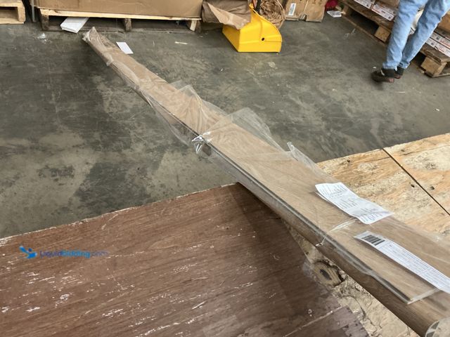 Lot 49-5464034 - Flush Stair Nose Molding (90.48" L x 4.53" W x .94" H) (2pack) New