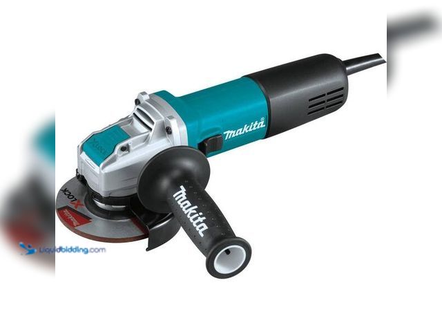 Lot 49-5452330 - Makita
7.5 Amp Corded 4-1/2 in. X-LOCK Angle Grinder with AC/DC Switch. SKU # 1005847887 Item is us...
