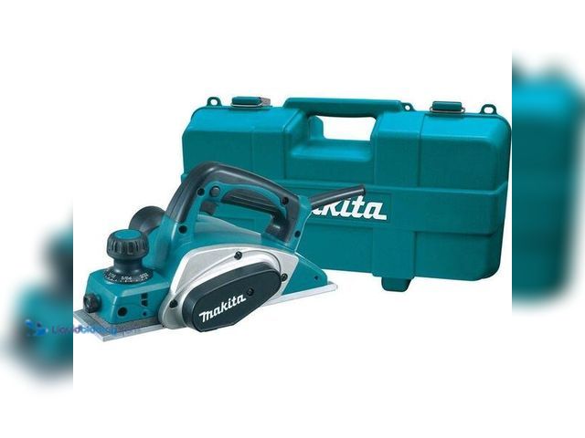 Lot 49-5452413 - Makita
6.5 Amp 3-1/4 in. Corded Handheld Planer Kit with Blade Set, Hard Case Item is used/ Tested ...