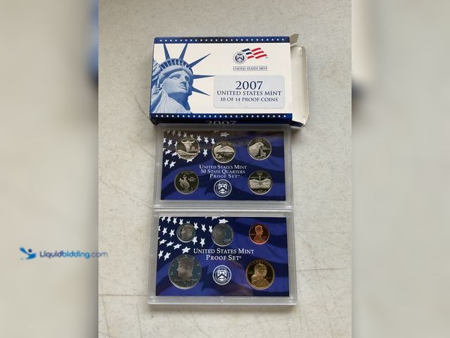 Lot 49-5341524 - 2007 UNITED STATES MINT 10 OF 14 PROOF COINS 10 COINS IN HARD PLASTIC CASES AND ORIGINAL SLEEVE