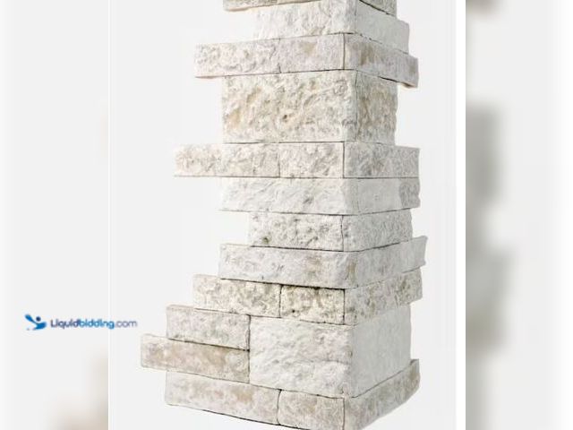 Lot 49-1518118 - Approx 7sq ft of AIRSTONE Birch Bluff White 2 - 4 in. x 4 - 10 in. Cement Standard Corner/Finished E...