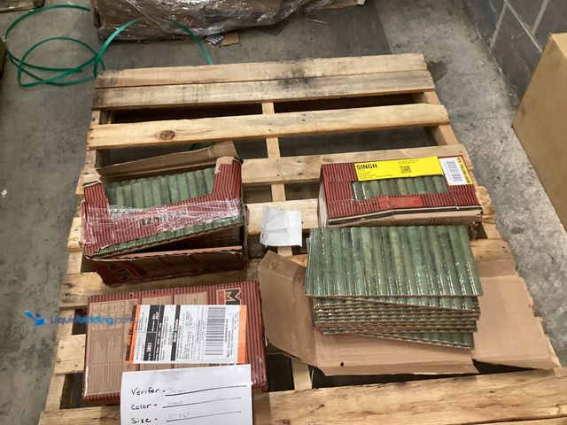 Lot 49-5573233 - Mainzu Tiles 12x6 (Green) PK of 4 Boxes