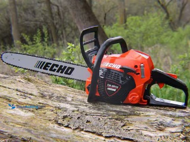 Lot 49-2025516 - ECHO 16 in. 34.4 cc Gas 2-Stroke Engine Rear Handle Chainsaw, Model # CS-3510-16, MSRP $299, Slightl...