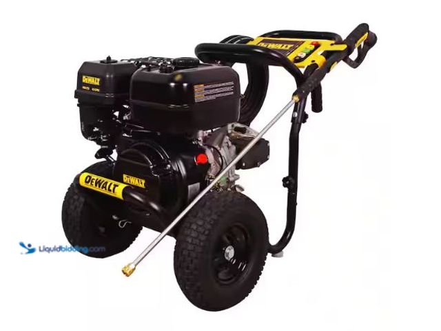 Lot 49-1601717 - DEWALT 4400 PSI 4.0 GPM Gas Pressure Washer with 420cc Engine, Triplex Pump, Commercial Cold Water P...