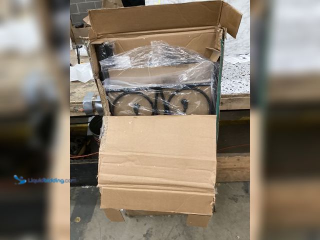 Lot 49-3530433 - VECELO Twin Size Bed Frame Metal Platform Bed with Headboard and Footboard, Heavy Duty Mattress Foun...