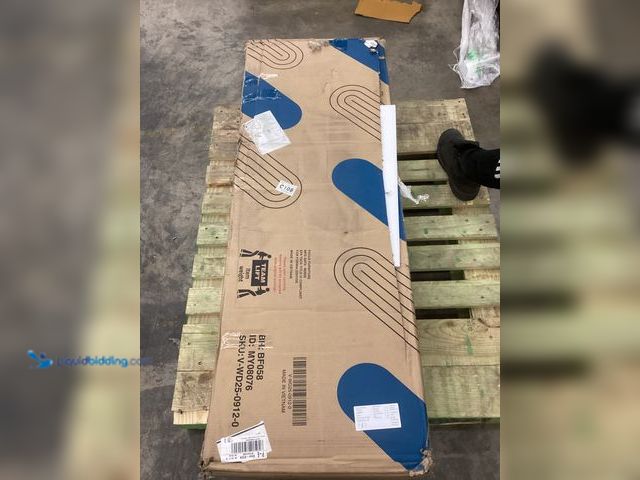 Lot 49-5486442 - Focus Furniture Large Table BF058 Item is unused