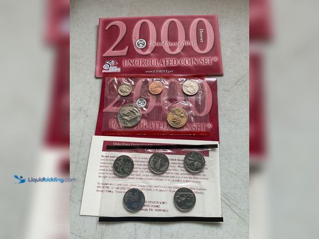 Lot 49-3609261 - 2000 UNITED STATES MINT UNCIRCULATED COIN SET 10 COINS IN PLASTIC SLEEVES AND ORIGINAL ENVELOPE