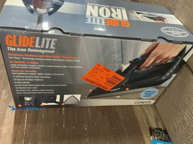 Lot 49-5449380 - Conair Glidelite Iron Unused