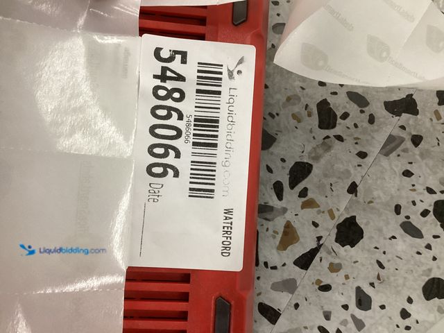 Lot 49-5486066 - Milwaukee M18 Dual Bay Simotaneous Rapid Charger Item is used.