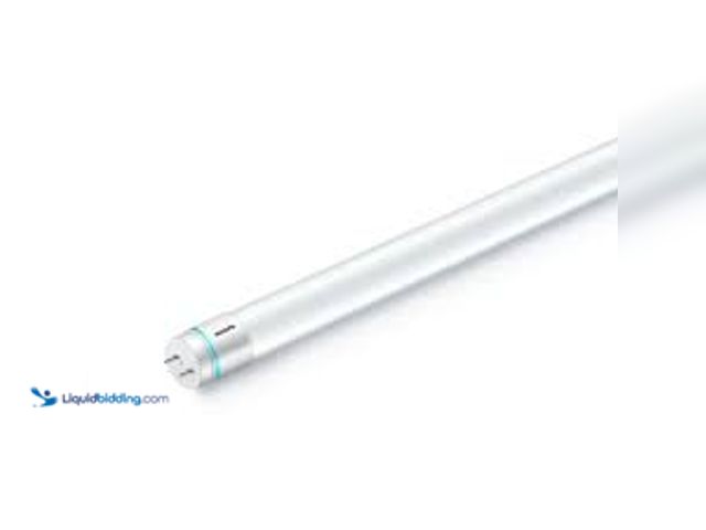 Lot 49-5475571 - QTY 2 - Philips 32W T8/40W T12 Equivalent 4 ft. Type A Linear Universal Fit Bright White LED Tube Li...