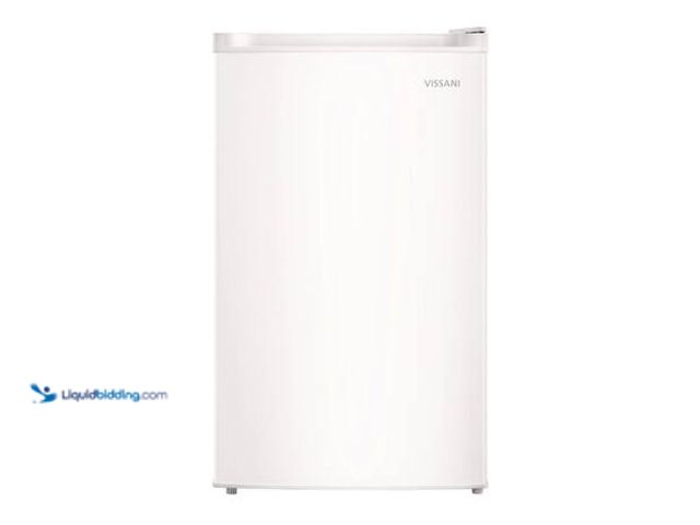 Lot 49-5553539 - Vissani 4.4 cu. ft. Mini Refrigerator with 7-Door Racks, Glass Shelves, and Energy Efficiency in Whi...