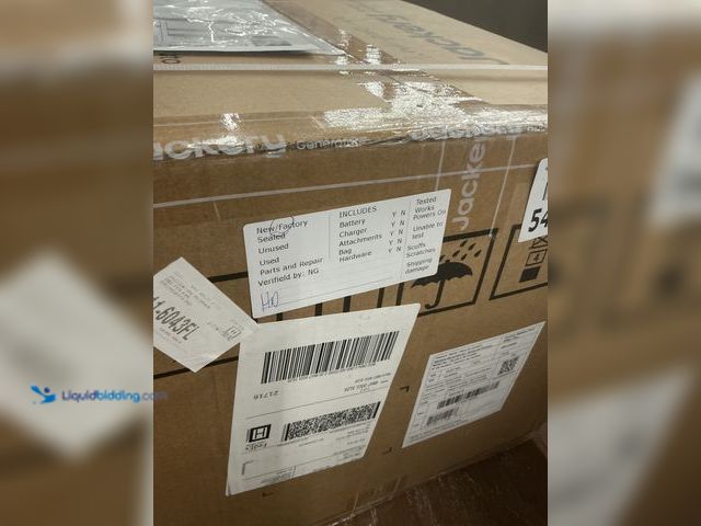 Lot 49-5450877 - Jackery
3000W  Peak Explorer 2000 Plus Push Button Start Battery Generator New