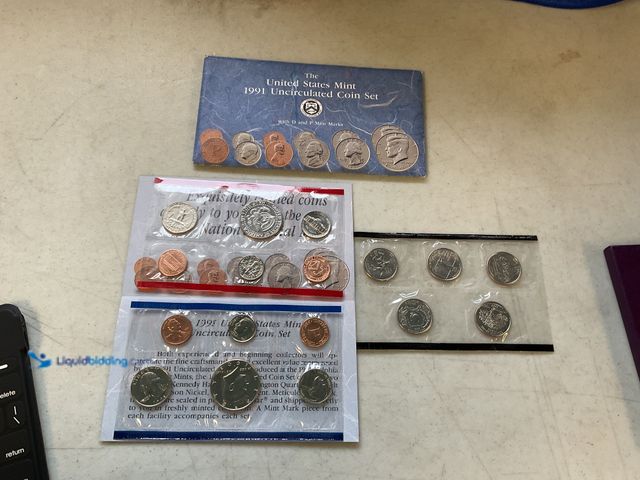 Lot 49-1830019 - 1991 UNCIRCULATED UNITED STATES COIN SET 17 COINS IN PLASTIC SLEEVES AND ORIGINAL ENVELOPE #COINS021...
