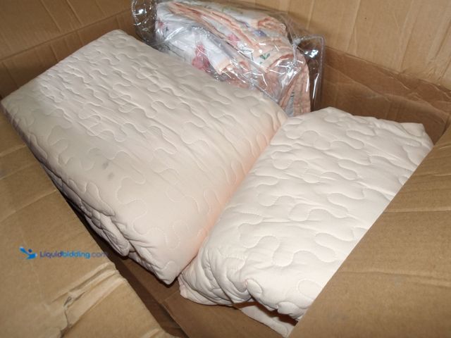 Lot 49-1513935 - King Size Floral Quilted Bedding, Pink/ White,  Unused  Ref#4G-0723