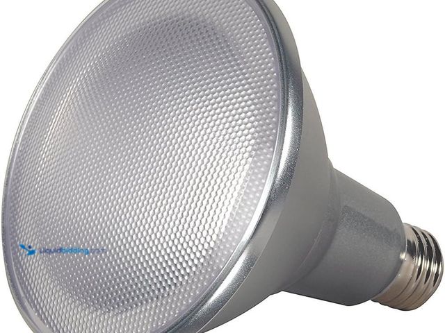 Lot 49-5477737 - 5 Pack Satco S9441 15 Watt Dimmable 3000K Warm White LED Par38 Reflector Flood Light Bulb - Medium B...