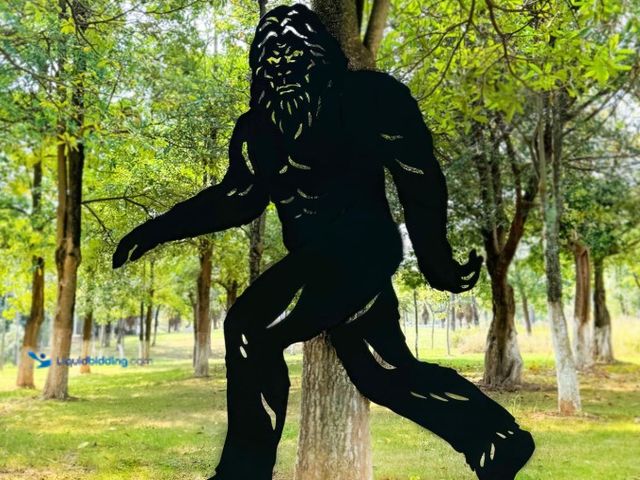 Lot 49-3463508 - 7.4ft Bigfoot Metal Outdoor Decor Big Foot Sasquatch Gifts for Men/Women Bigfoot Silhouette Statues ...