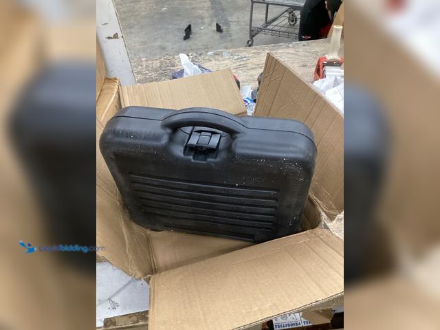 Lot 49-3566964 - Vehicle Trailer Hitch Assembly with Black Carrying Case, Used