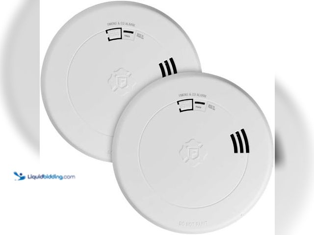 Lot 49-5484783 - First Alert SMCO210V Precision Detection, 10-Year Battery Smoke and Carbon Monoxide Alarm, 2-Pack Un...