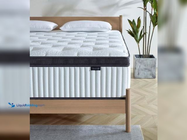 Lot 49-3473009 - Queen Mattress, 12 Inch Innerspring Hybrid Mattress in a Box with Gel Memory Foam, Individually Wrap...