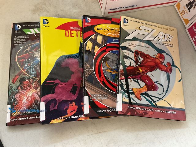 Lot 49-3503522 - Other LOT OF 4 PRE-OWNED TRADE PAPERBACK BACK DC COMIC BOOKS INCLUDING JUSTICE LEAGUE, BATMAN, AND F...