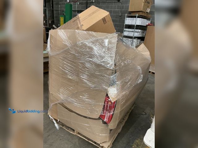 Lot 49-5477977 - Salvage Pallet IMPORTANT: Please note that the condition of this lot is SALVAGE. Salvage assets are ...