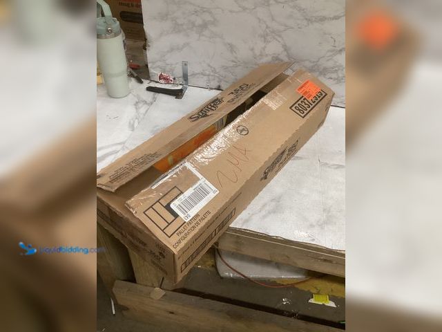 Lot 49-5483884 - QTY 4 - Swiffer Super Extendable Dusting Kit with Heavy Duty Refills (1-Handle, 4-Dusters). Model # ...