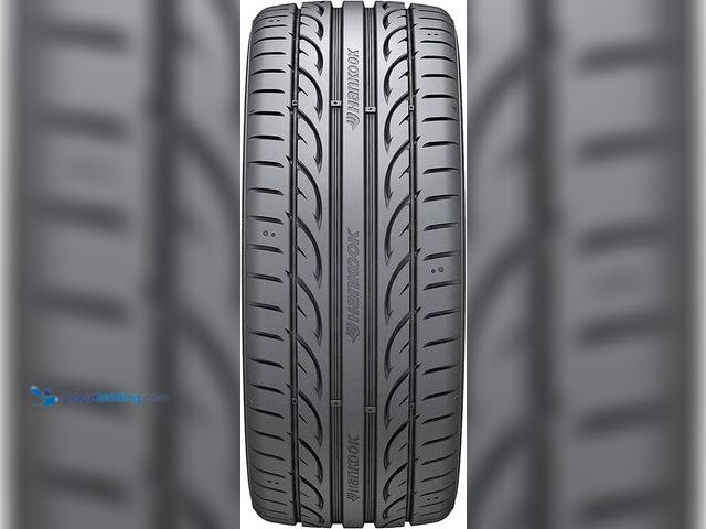 Lot 49-5453247 - Hankook Ventus V12 evo2 (K120) Passenger Radial Tire-245/40ZR17 95Y. [Model: B00YWG5774] Unused