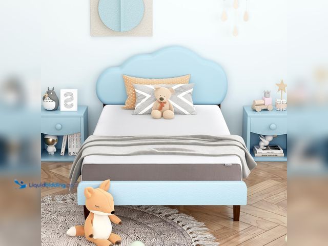 Lot 49-3531762 - Amazon Basics Memory Foam Mattress, Soft Plush Feel, 6 Inch, Twin, White/Grey. Model: b0825kw79m. Un...