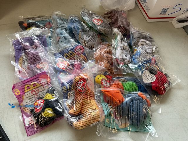 Lot 49-5350257 - LOT OF 15 VINTAGE MCDONALDS HAPPY MEAL TOY BEANIE BABIES IN ORIGINAL PLASTIC BAGS HIGHLY COLLECTIBLE...