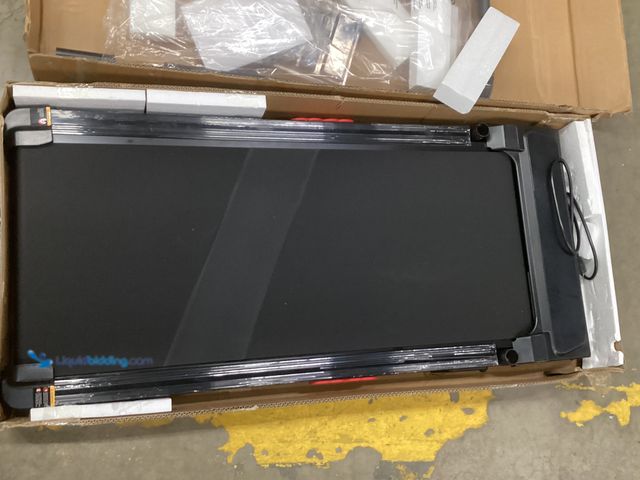Lot 49-3560118 - Foldable Treadmill Walking Pad Assembly, Unused , Powers on