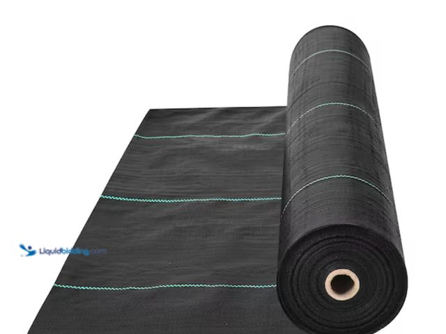 Lot 49-2000412 - VEVOR Weed Barrier Landscape Fabric 3 ft. x 300 ft. Heavy-Duty Garden Weed Fabric Woven PP Weed Cont...