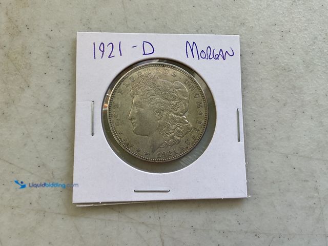 Lot 49-1505994 - 1921-D MORGAN ONE DOLLAR SILVER COIN #COINS1211