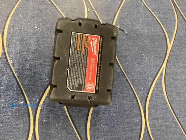 Lot 49-3539679 - Milwaukee M18 RedLithium XC3.0 Battery Item is used