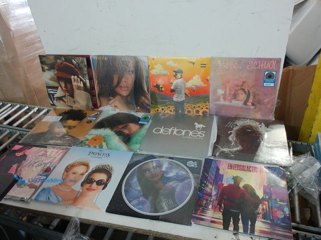 Lot 49-1627126 - Lot of (12) Vinyl Record Sets of Various Artists/Albums Including Taylor Swift, Tyler The Creator, D...