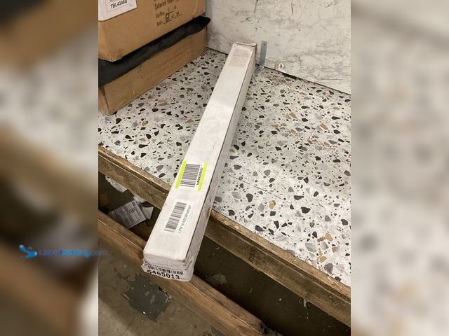 Lot 49-5465013 - Plastic Rod Mount with Hooks Item is used.